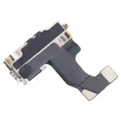 Thay camera trước iPhone 16 Plus giữ Face ID 3